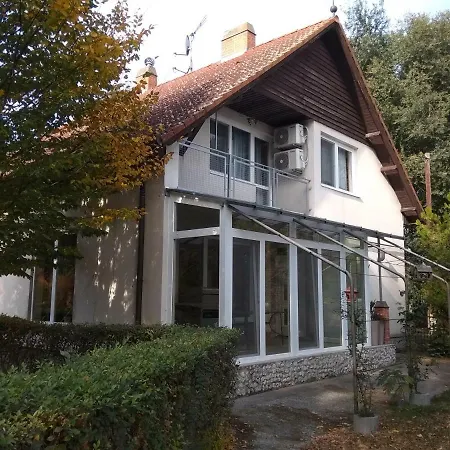 Klein Vendeghaz Guest house *